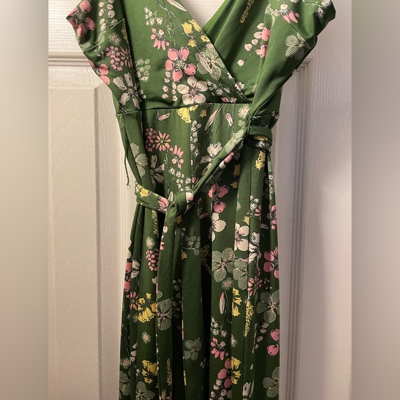 Forever 21 Jumpsuit - Picture 7 of 8